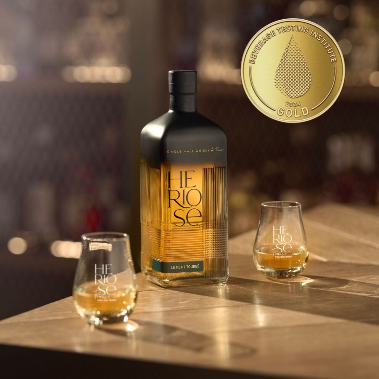 Hériose single malt whisky remporte l'or au concours international 2024 du Beverage Tasting Institute